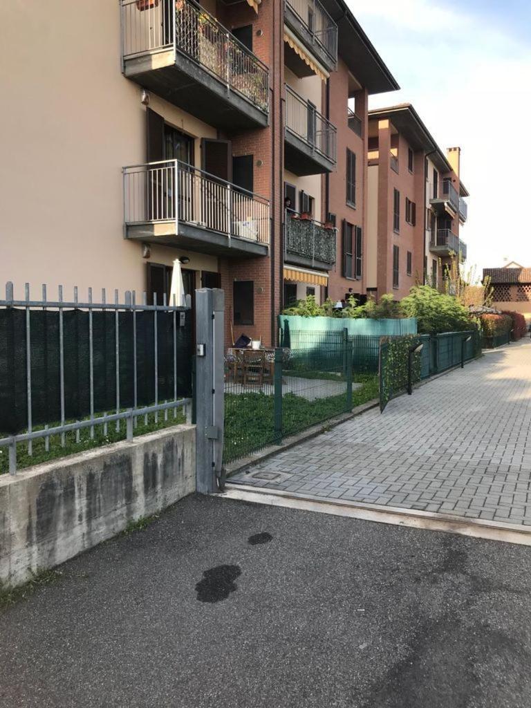 Apartamento Casa Alle Porte Di Pavía Exterior foto